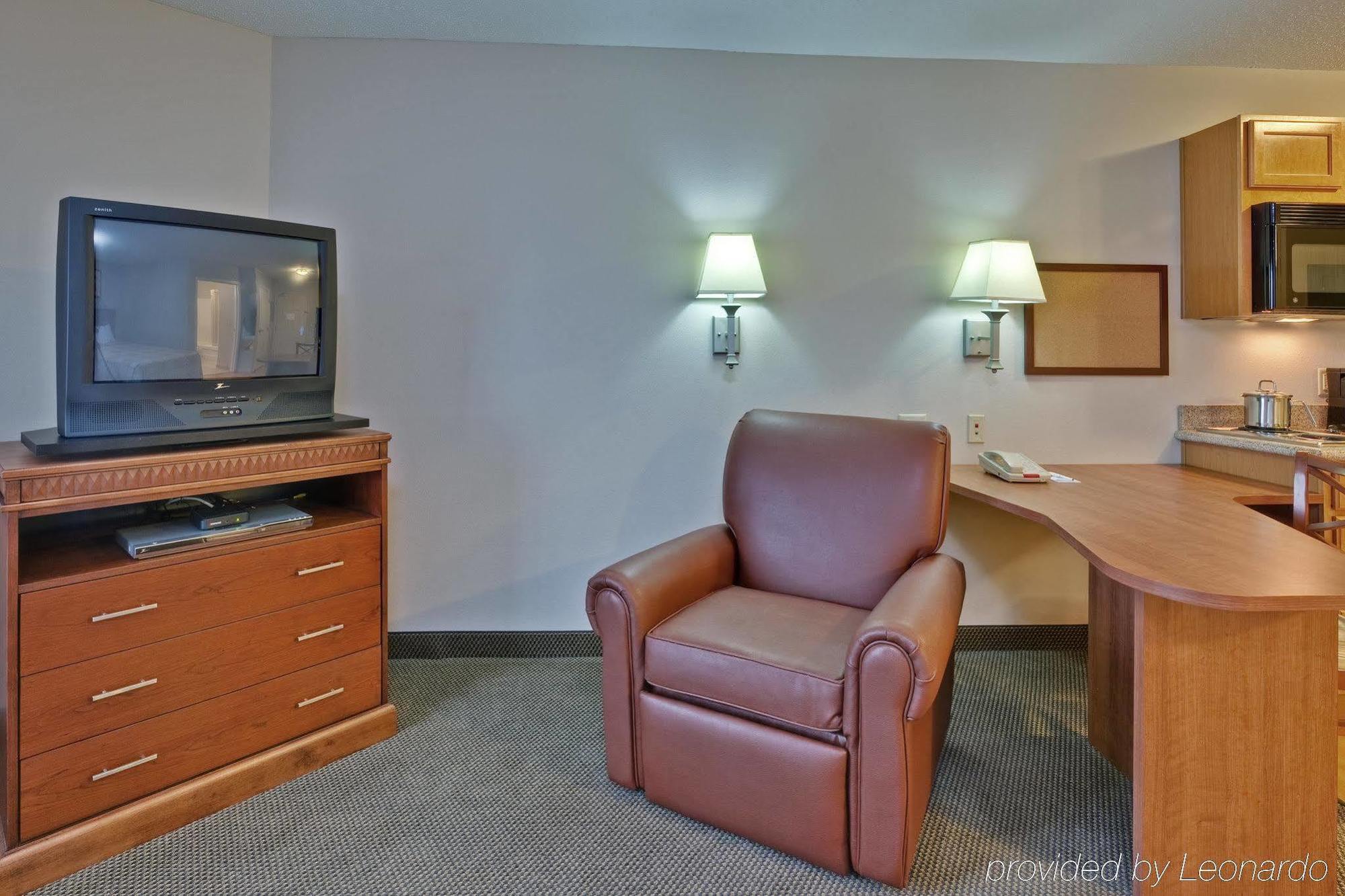 Candlewood Suites Fort Wayne - Nw By Ihg Zimmer foto