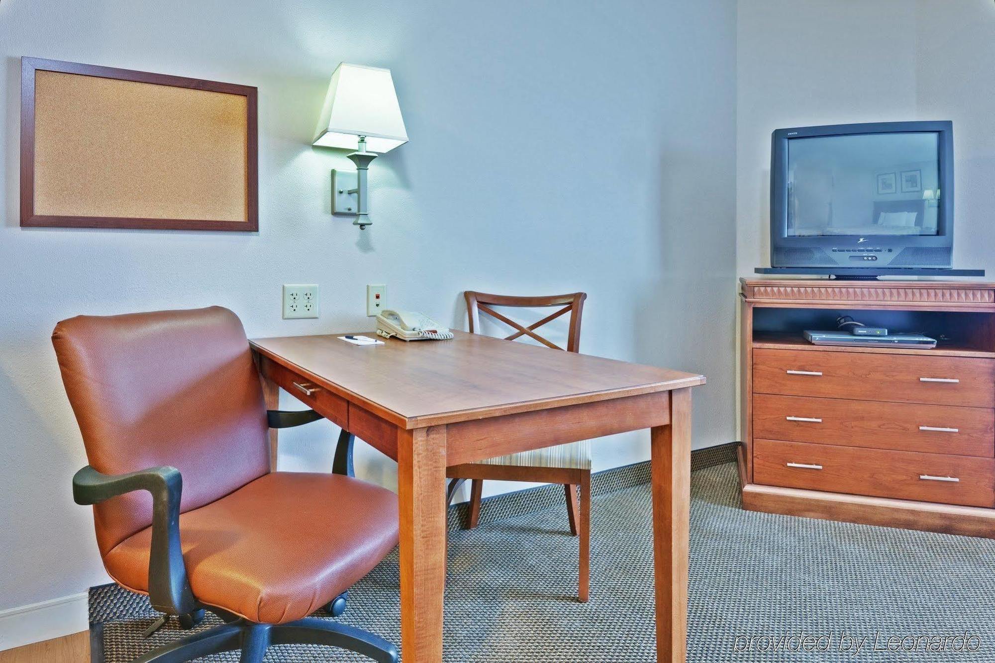 Candlewood Suites Fort Wayne - Nw By Ihg Zimmer foto